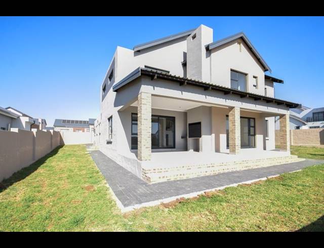 4 BEDROOM HOUSE FOR SALE IN GOLDEN FIELDS ESTATE